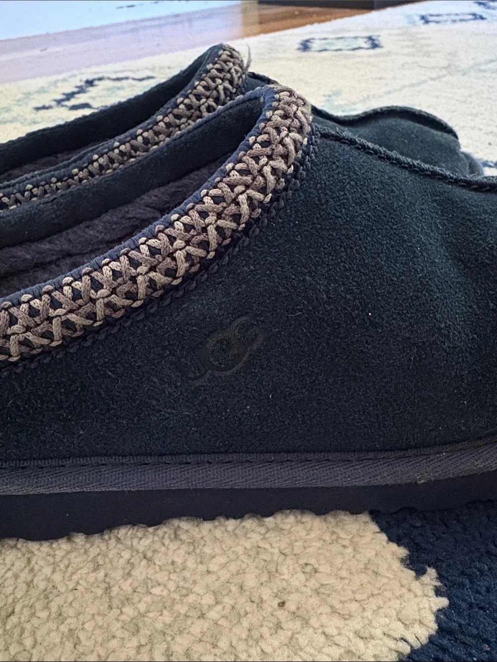 UGG Kids Tasman II Slip-On Slipper in Navy with Contrast Trim